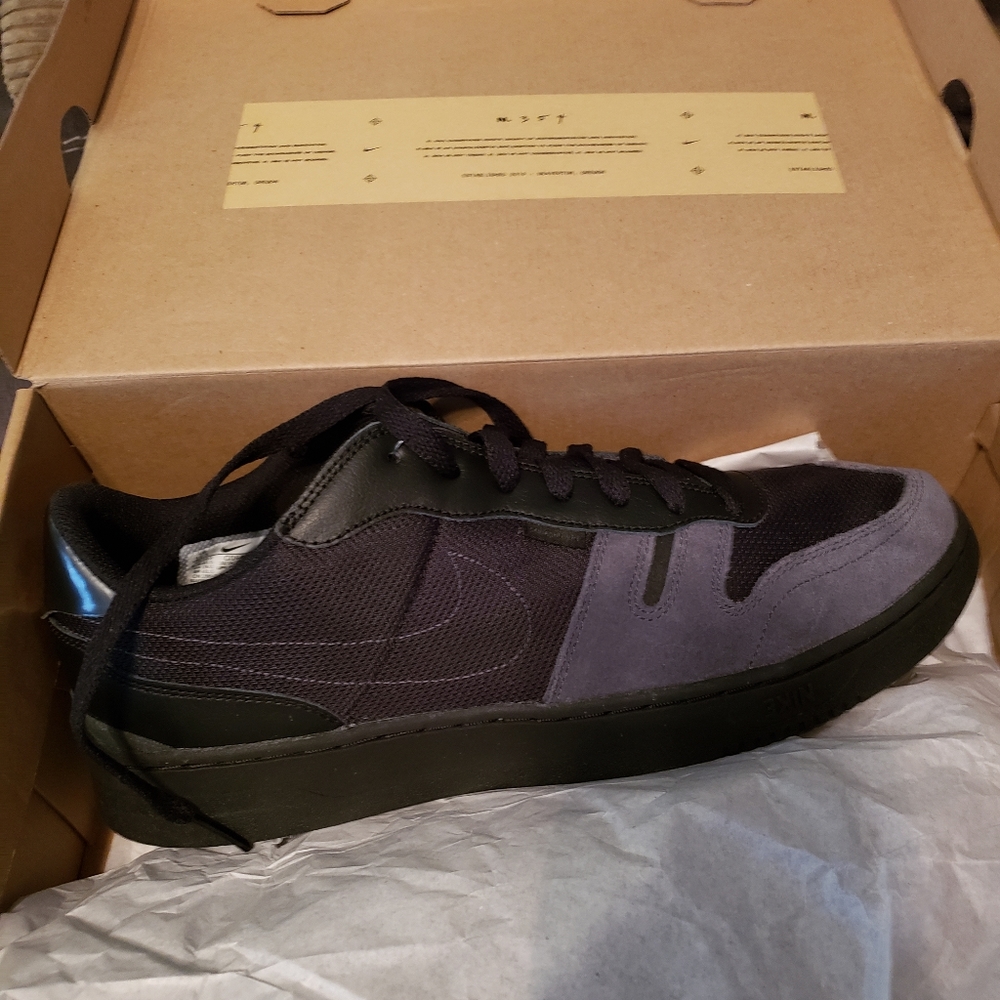 Nike Squash-Type
